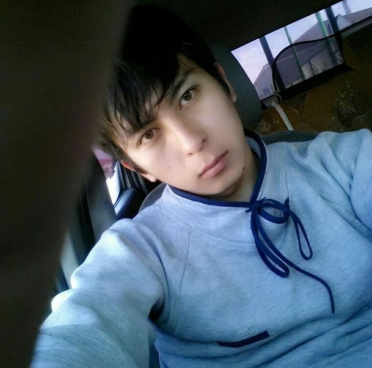  ,   Daniyar, 35 ,   ,   , c 