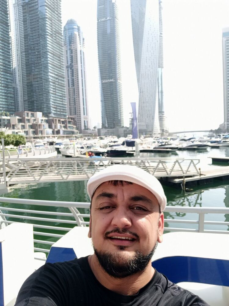 ,   Bahrom, 42 ,   ,   