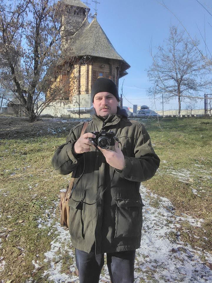  ,   Anton, 40 ,   