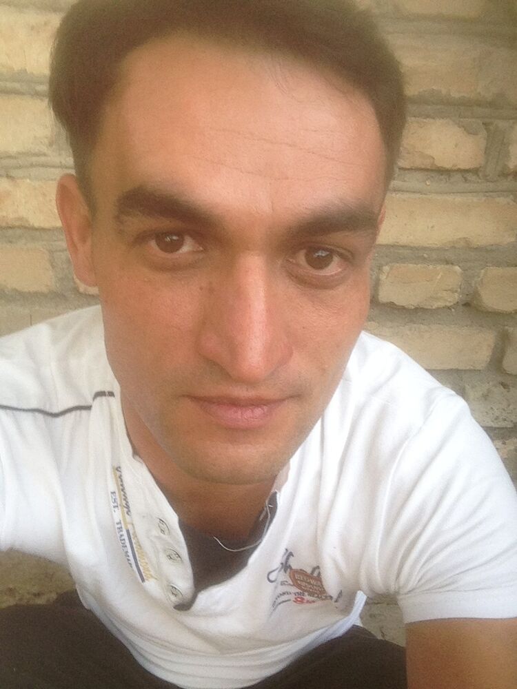  10750761  Salim, 42 ,    