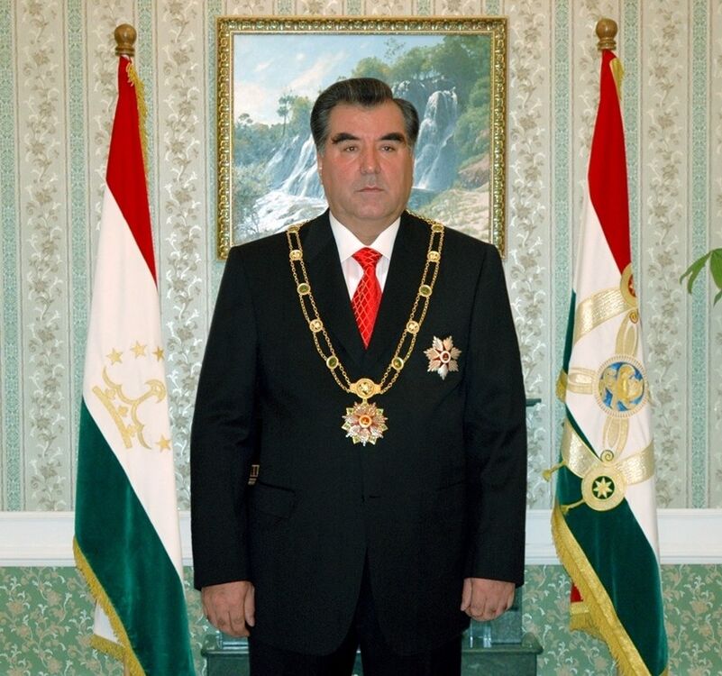  13596841  Karimov, 27 ,    