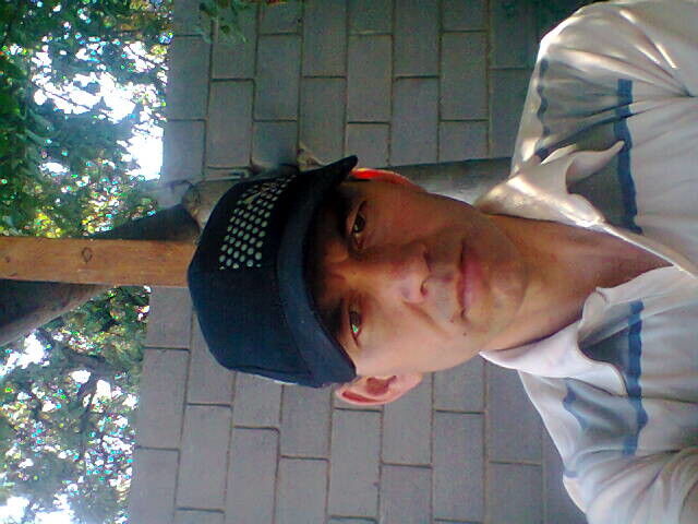  4903221  Kairat, 52 ,    