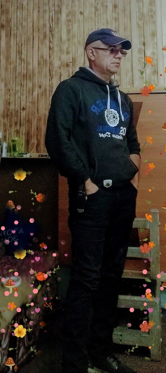  21438281  , 46 ,    