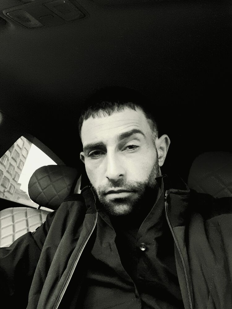  35798521  , 33 ,    -