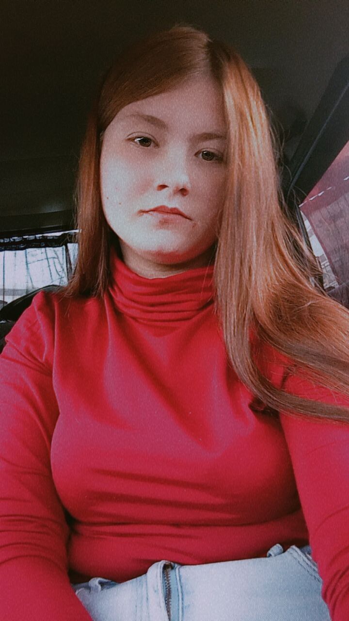  38127611  Anna, 20 ,    