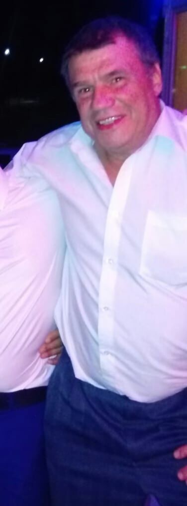  35763061  Oleg, 57 ,    