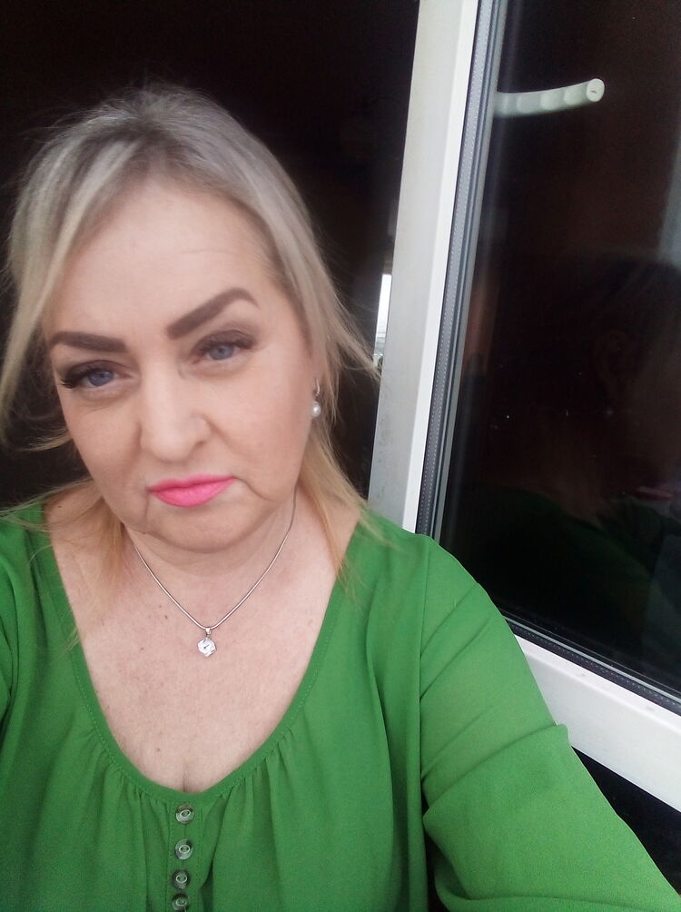  23239871  , 52 ,    -