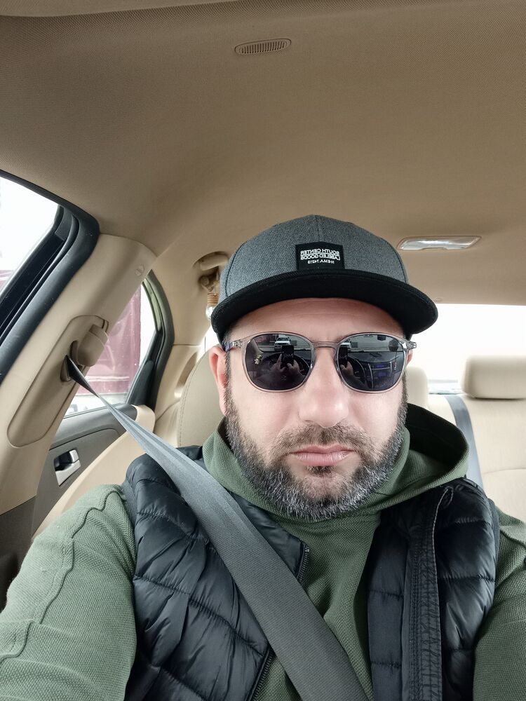  48196851  Temur, 41 ,    Cermany
