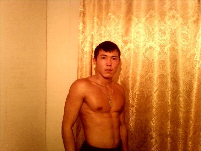  ,   Zhan, 33 ,   