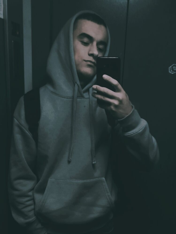  46418731  , 26 ,    