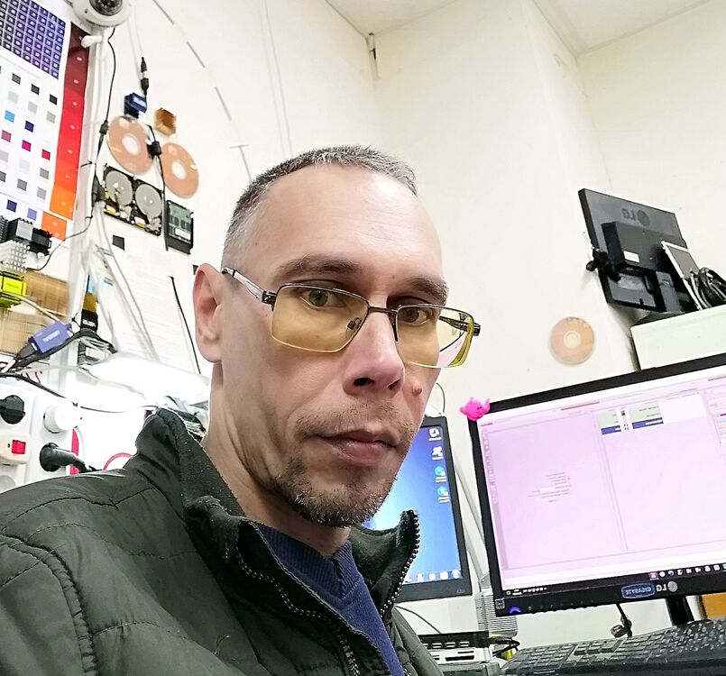  27884271  , 43 ,    