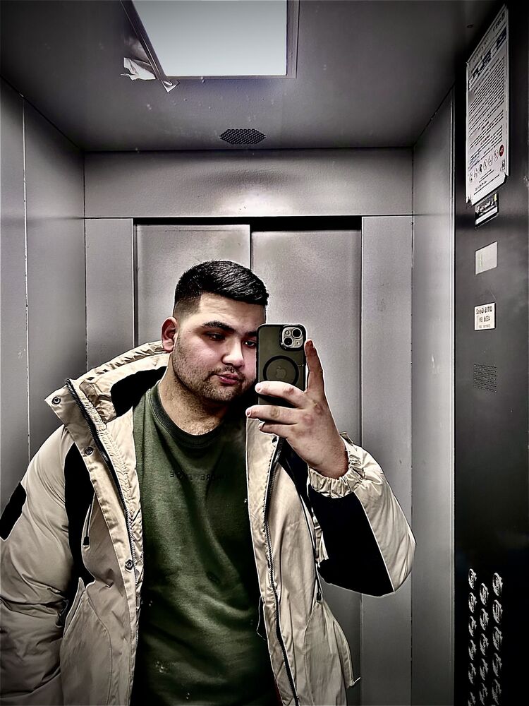  52661721  , 20 ,    