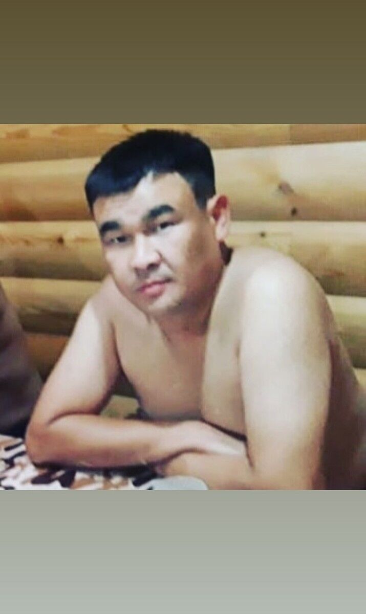  16990991  Daniar, 36 ,    