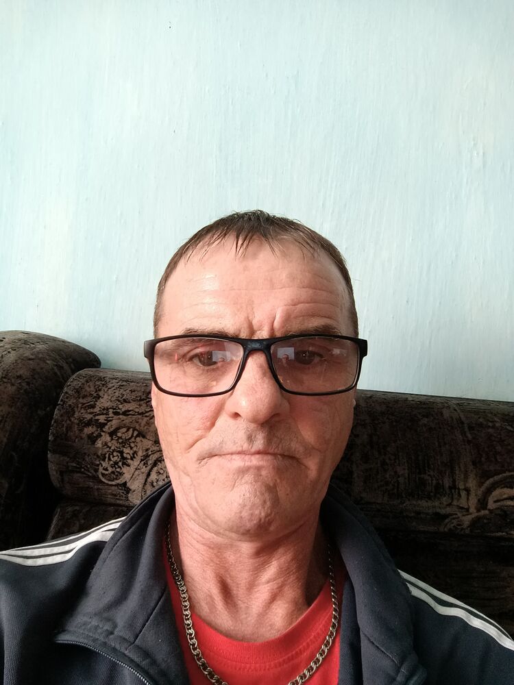  37910531  , 52 ,    