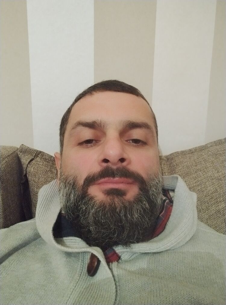  44299361  , 42 ,    