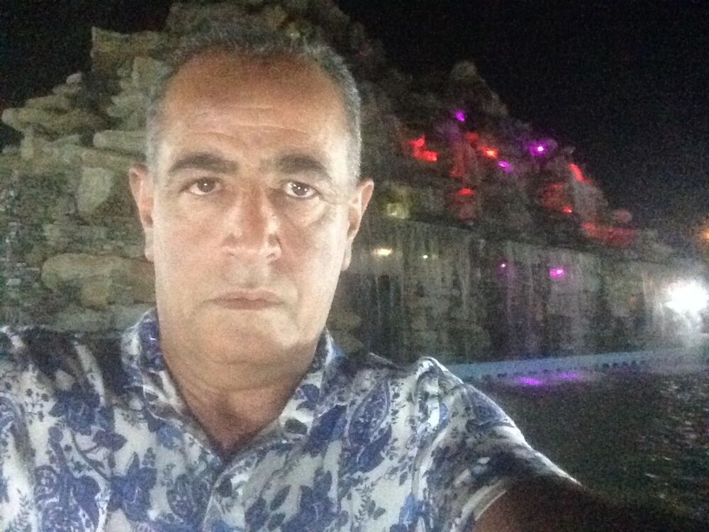  8502831  Huseyn, 60 ,    