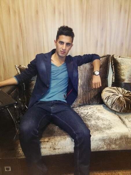 8892801  Adam, 30 ,    