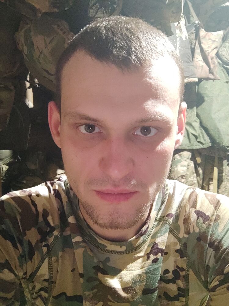  53030671  Konstantin, 30 ,    -