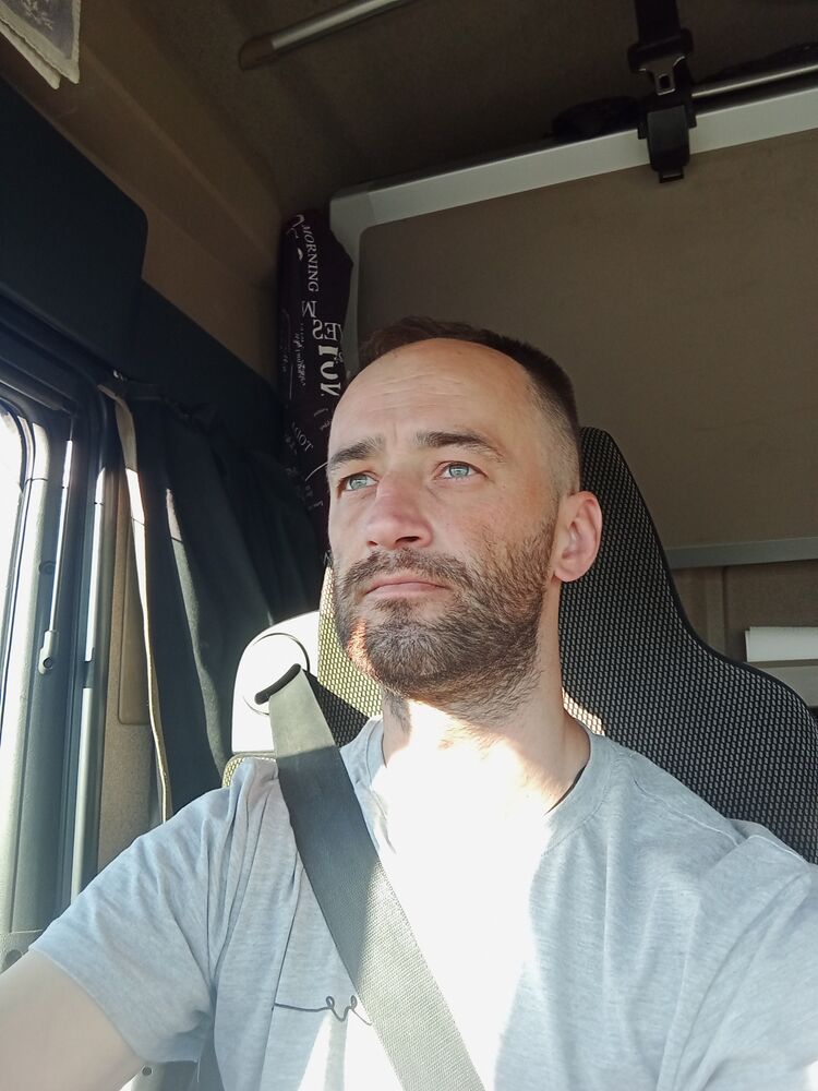  44632331  , 34 ,    