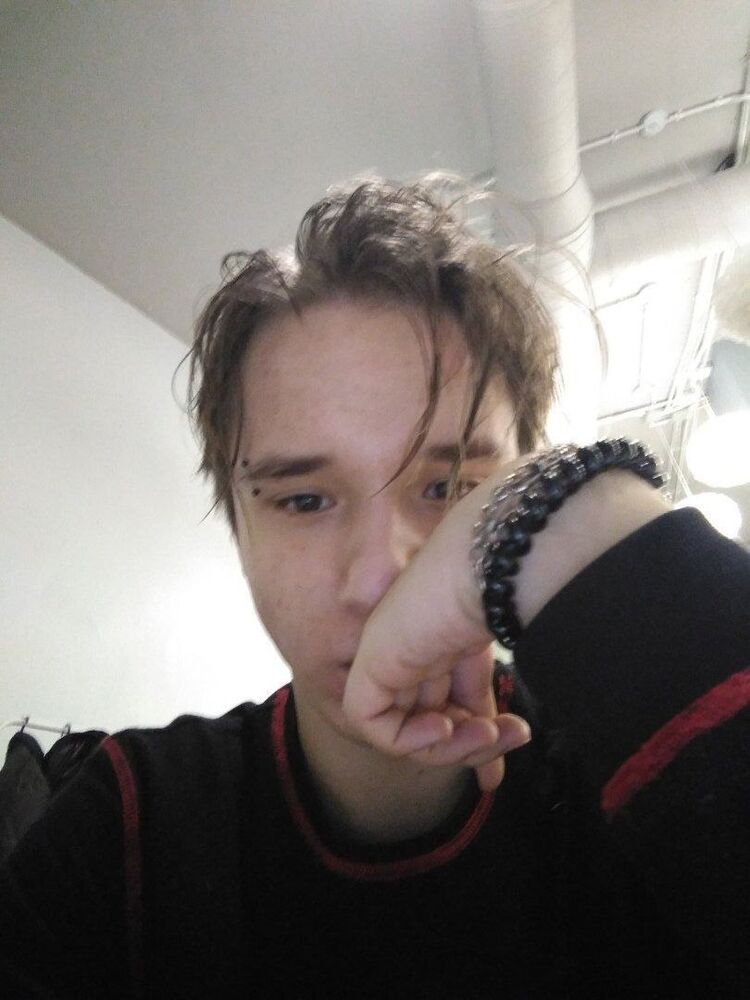  43860131  , 22 ,    