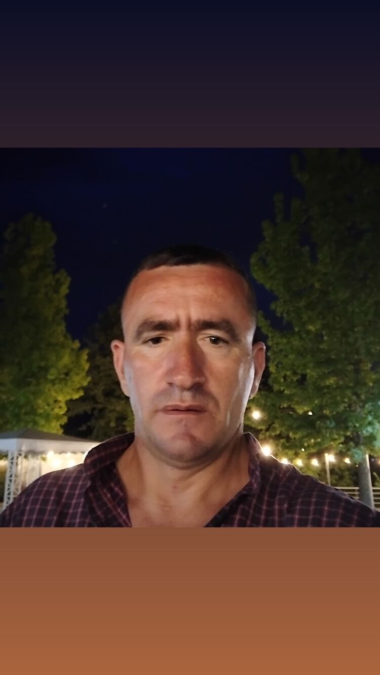  Kruje,   Zamir, 43 ,   ,   