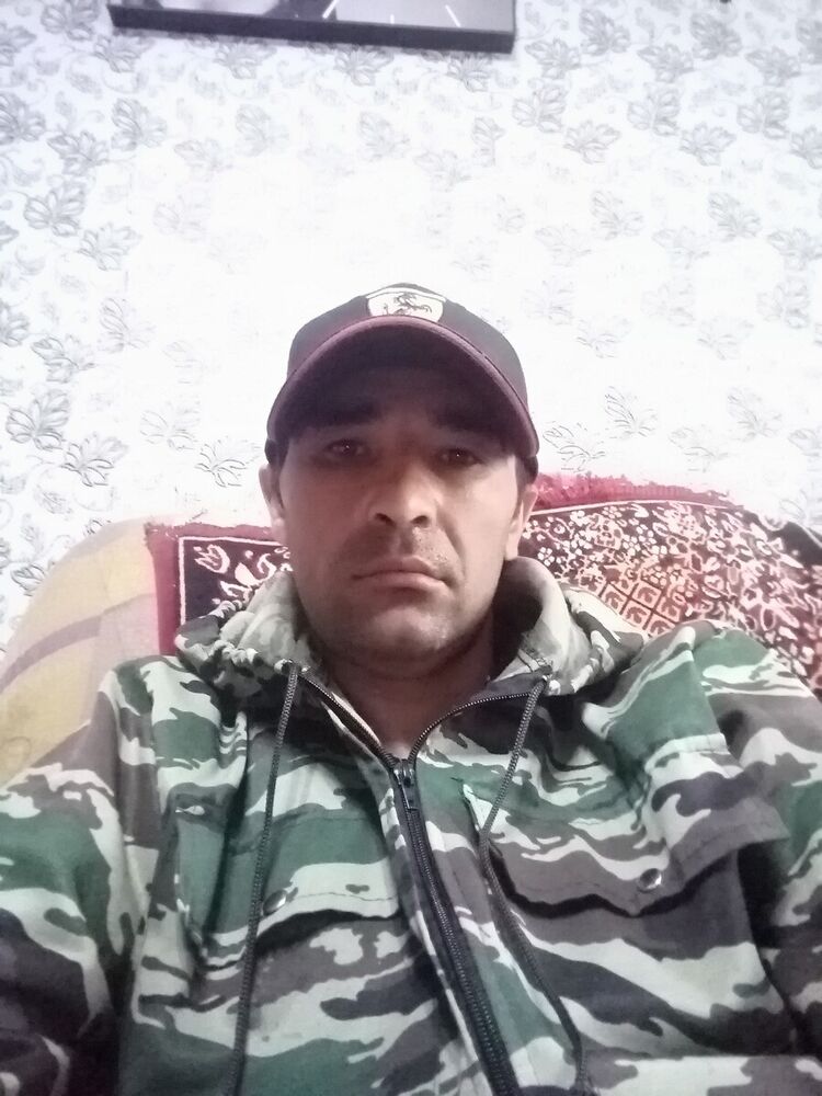  ,   Ravil, 40 ,   ,   , c 
