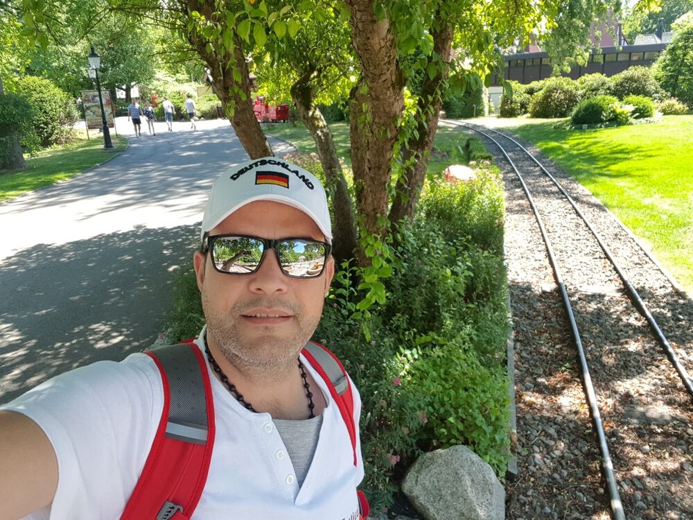  12742841  Wissam, 49 ,    Beirut