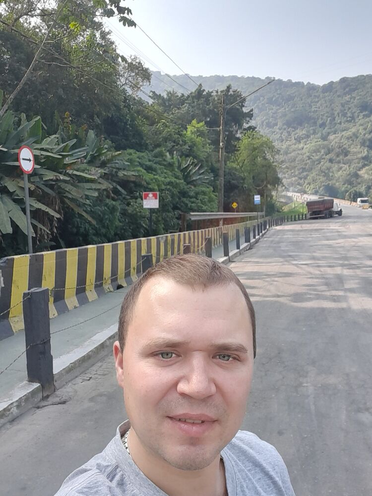  47208891  , 34 ,    