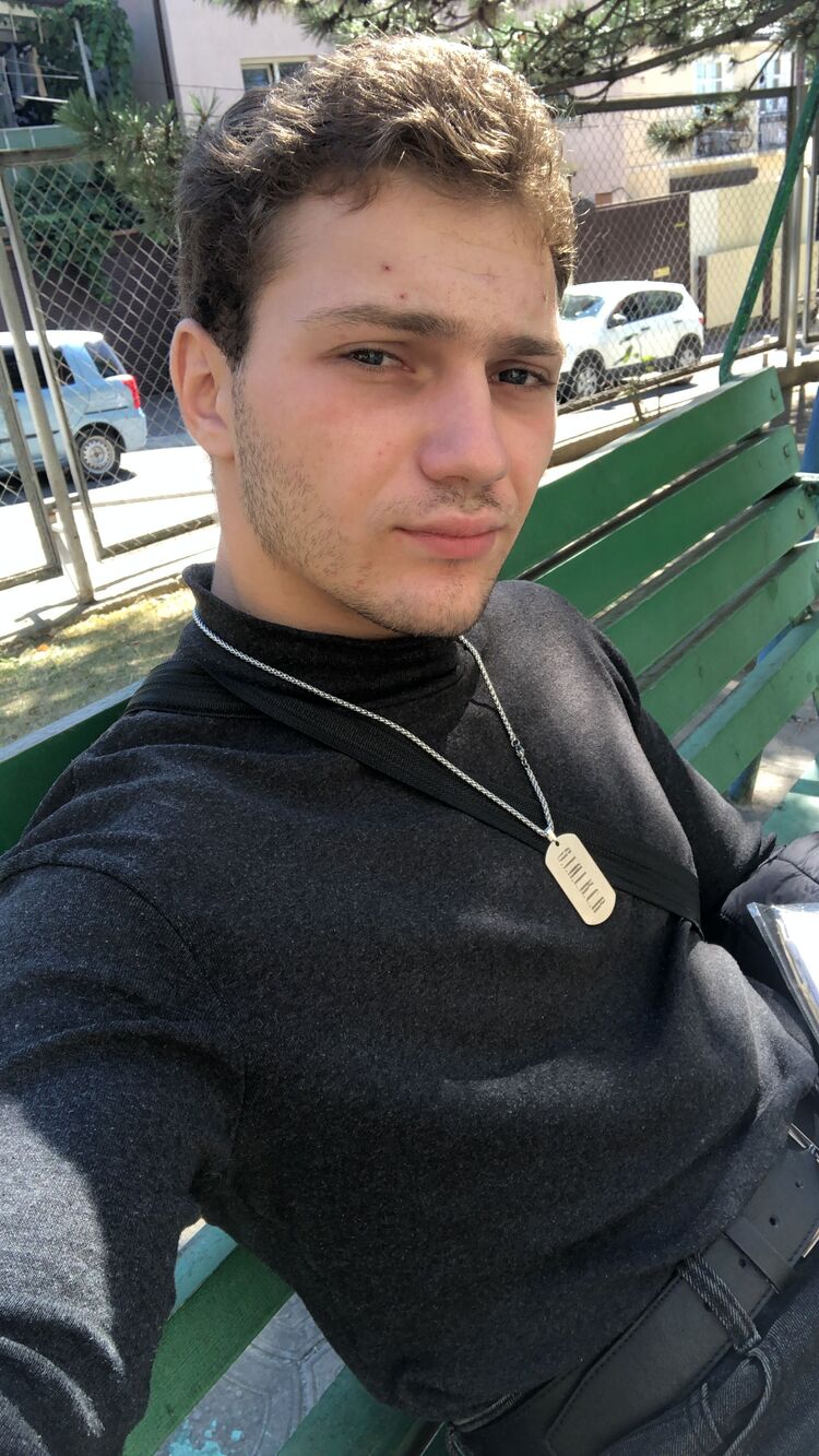  36580311  , 22 ,    
