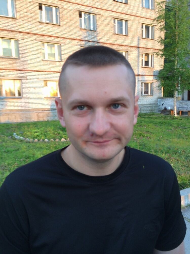  7456551  Vitalii, 41 ,    
