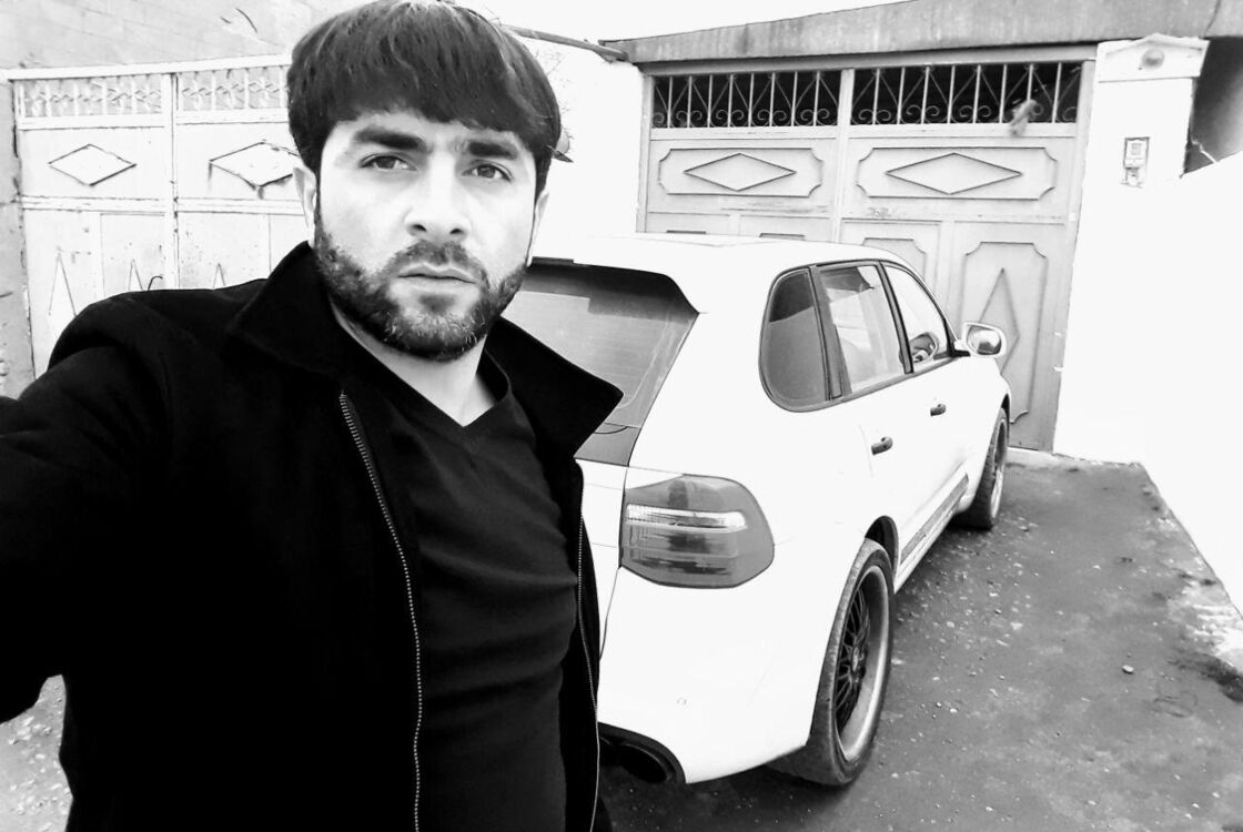  30688171  RAUF, 34 ,    