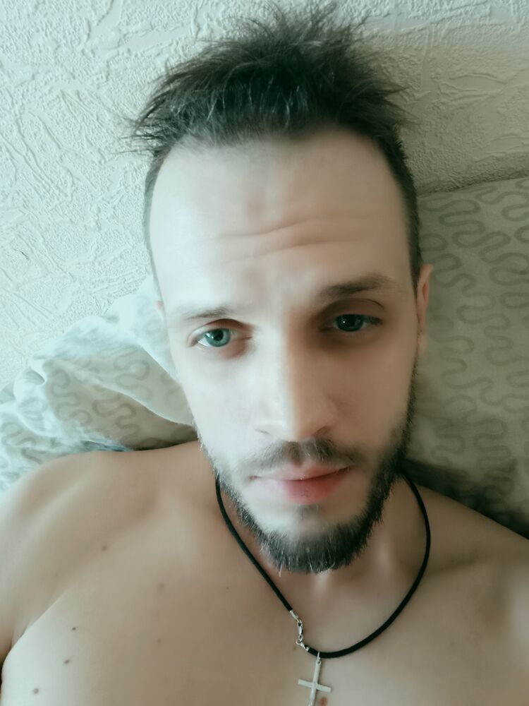  ,   Andrew, 32 ,   ,   , c , 