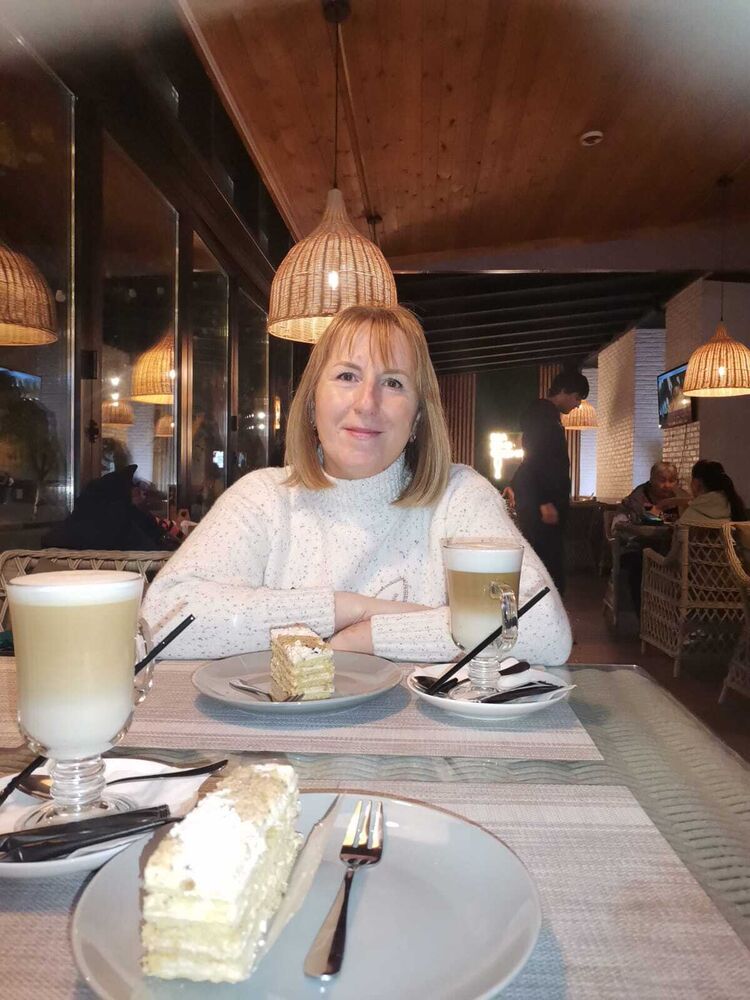  50756601  Olga, 48 ,    