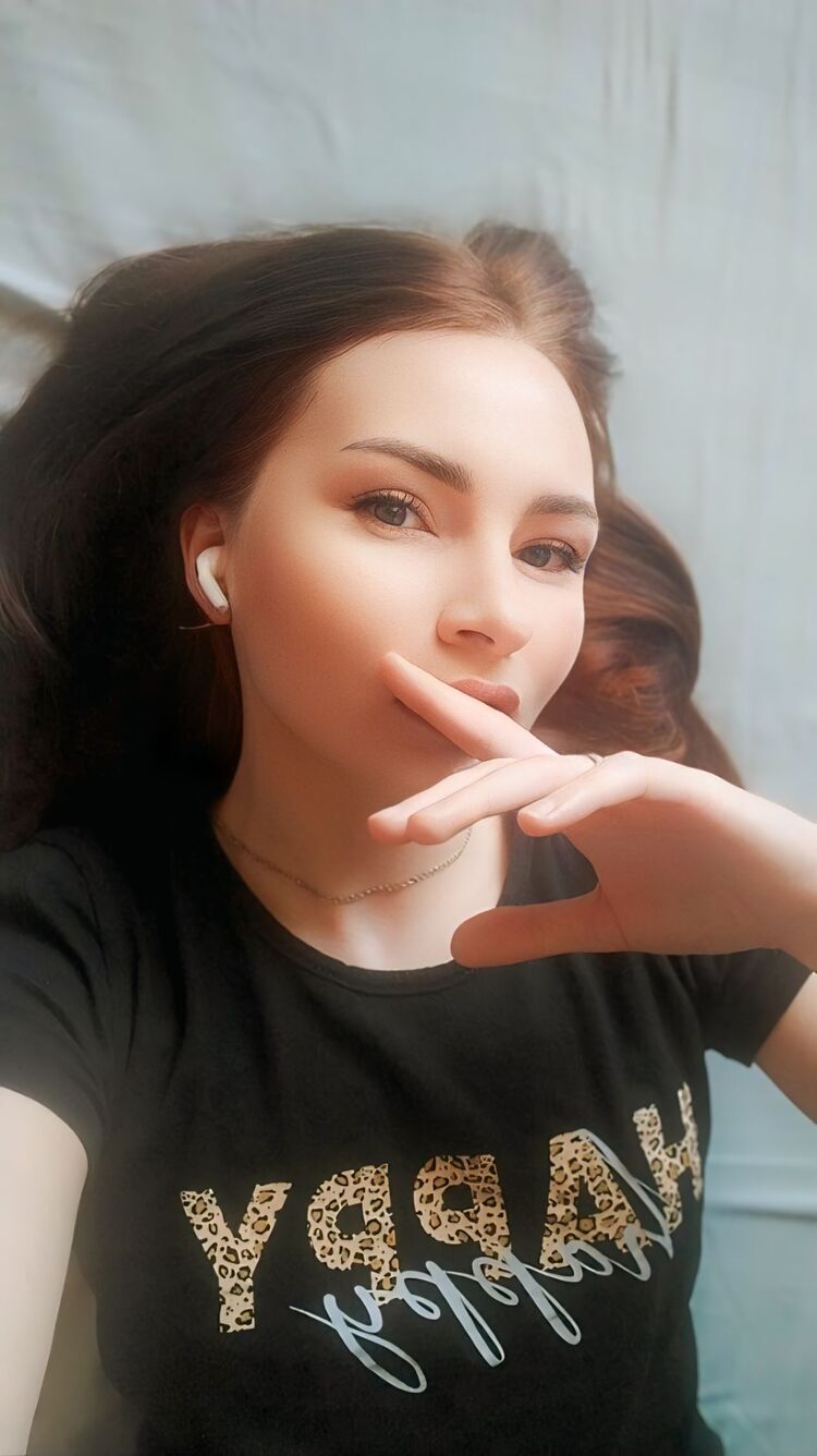  ,   Evgenia, 28 ,   