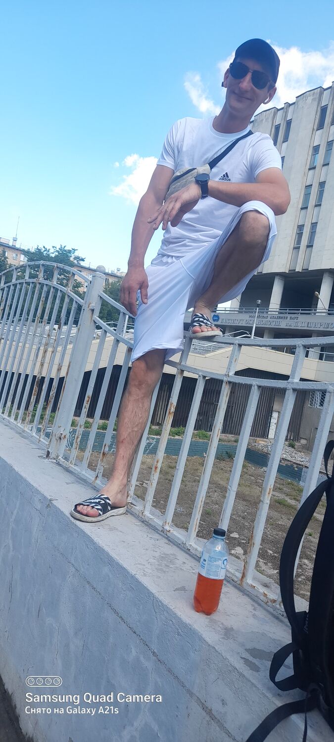  ,   Artem, 34 ,   ,   , c , 