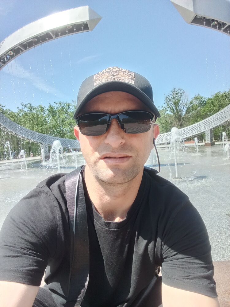  45905941  Nikolai, 39 ,    