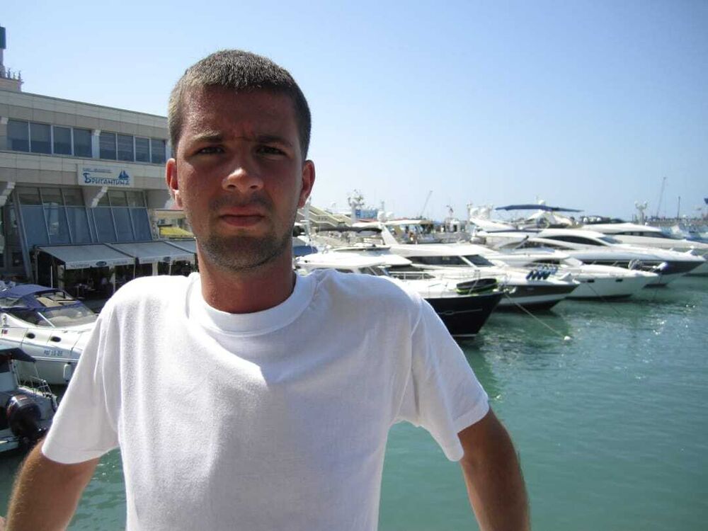  -,   Kirill, 37 ,   ,   