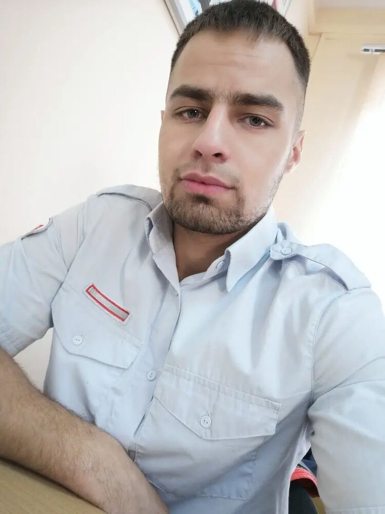  49150981  , 30 ,    