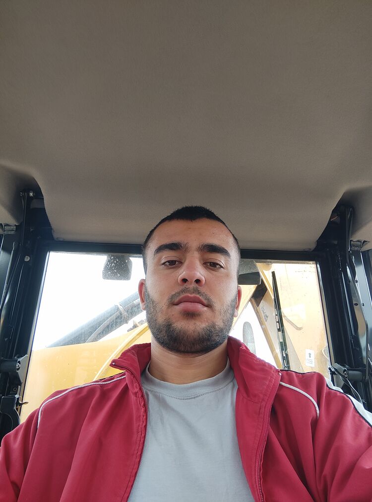  29024801  , 28 ,    -