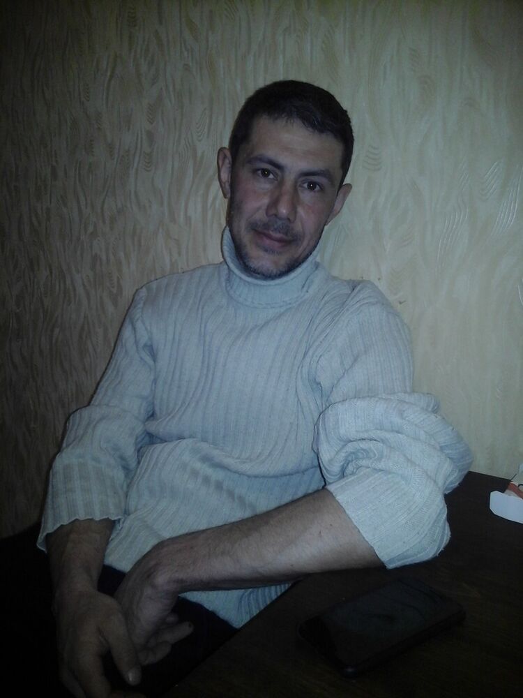  11357961  Timur, 42 ,    