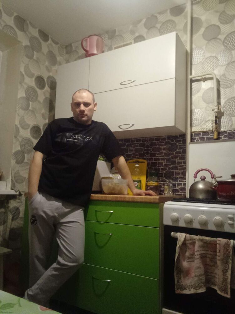  33226971  , 40 ,    