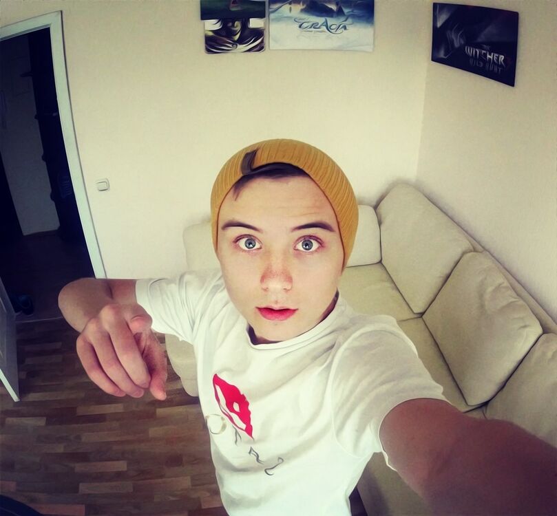 ,   Leonid, 33 ,   ,   , c 