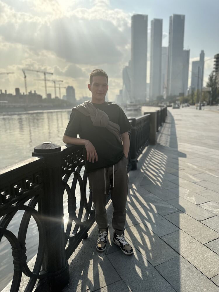 ���� 37943611 ����� �����, 22 ����, ���� ���������� � ������