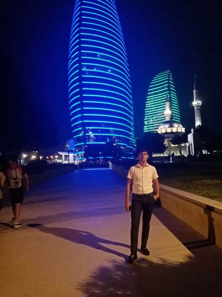  17255721  Ceyhun, 34 ,    