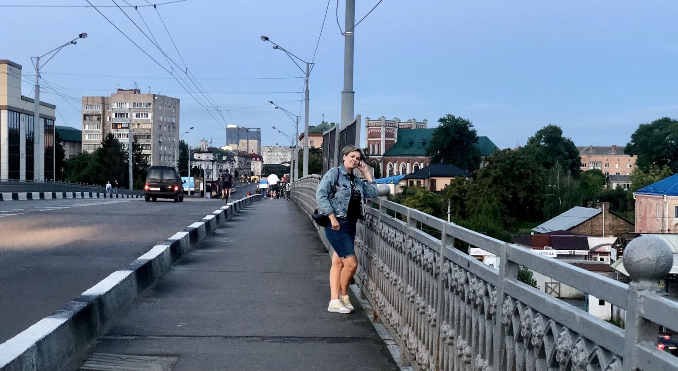 43765781  Svitlana, 46 ,    