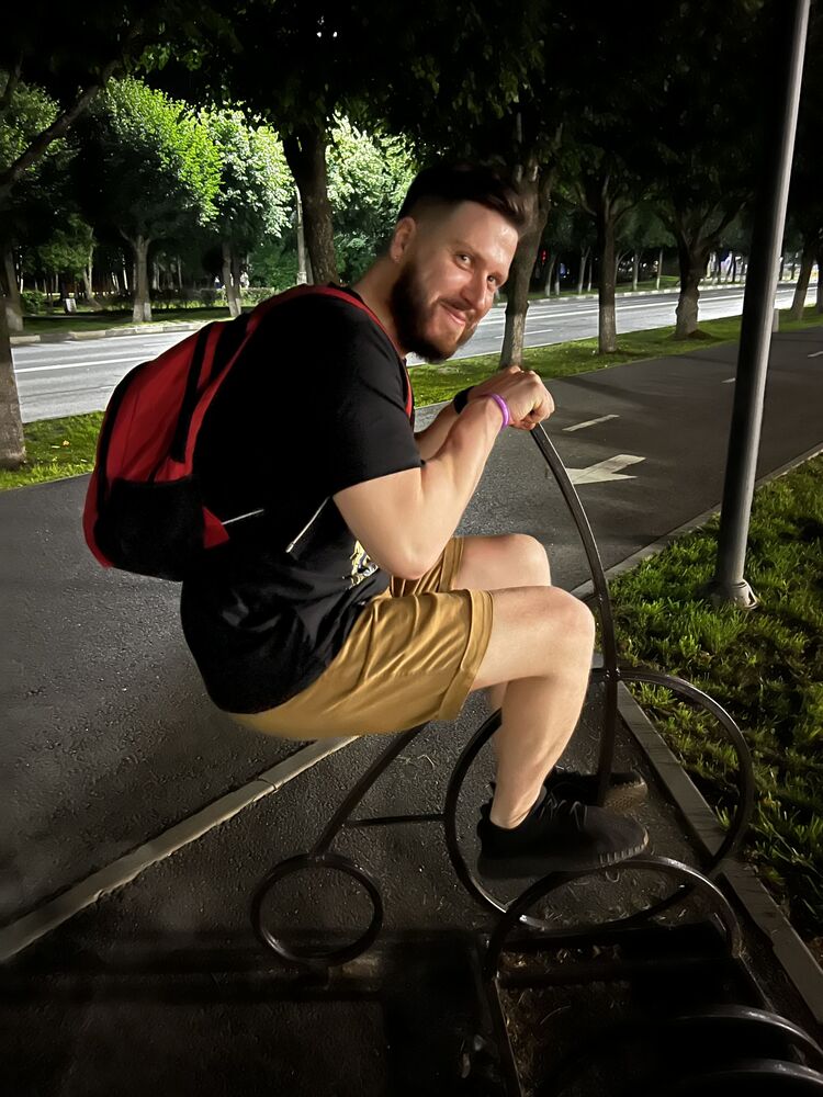  44652741  , 31 ,    -