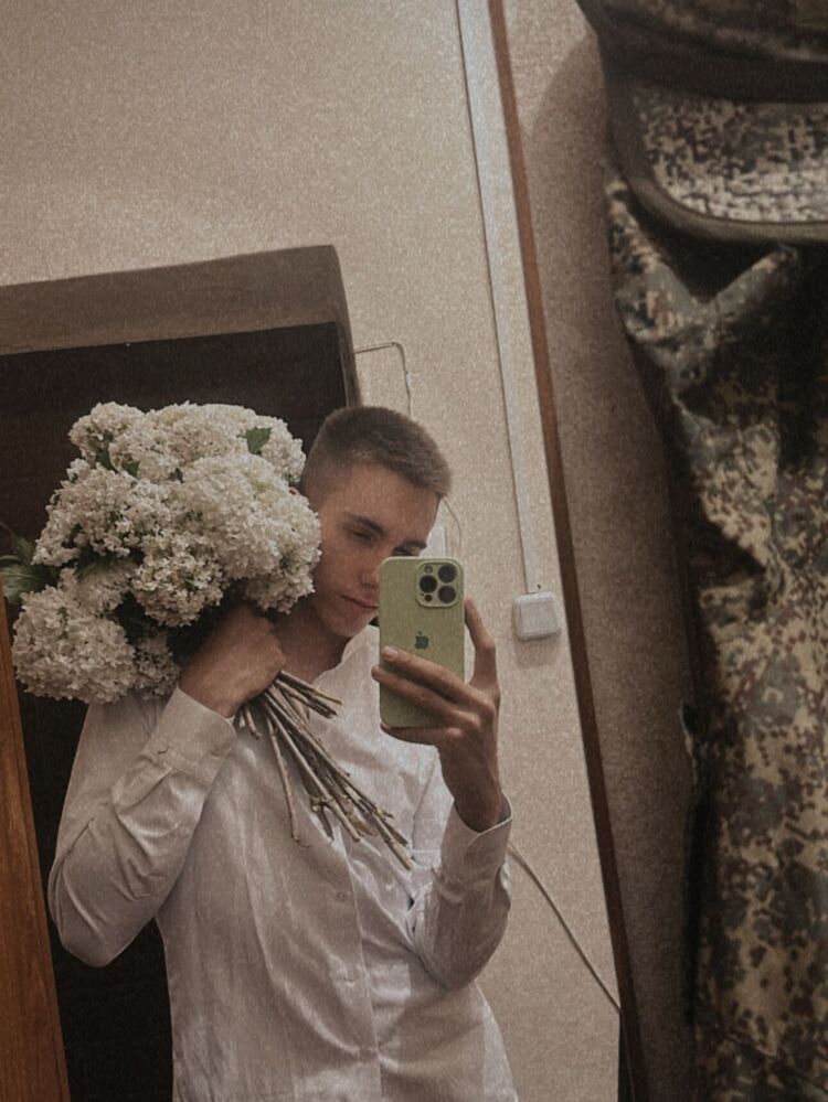  43682421  , 24 ,    
