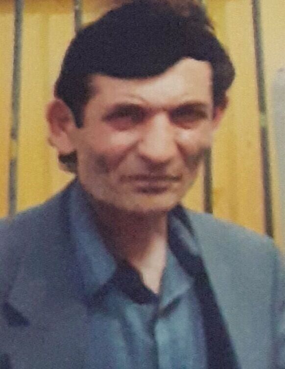  28802471  Aslan, 64 ,    