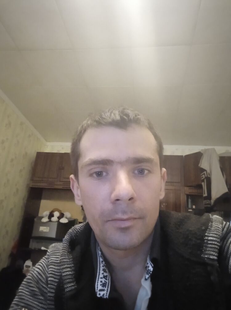  31038271  , 32 ,    