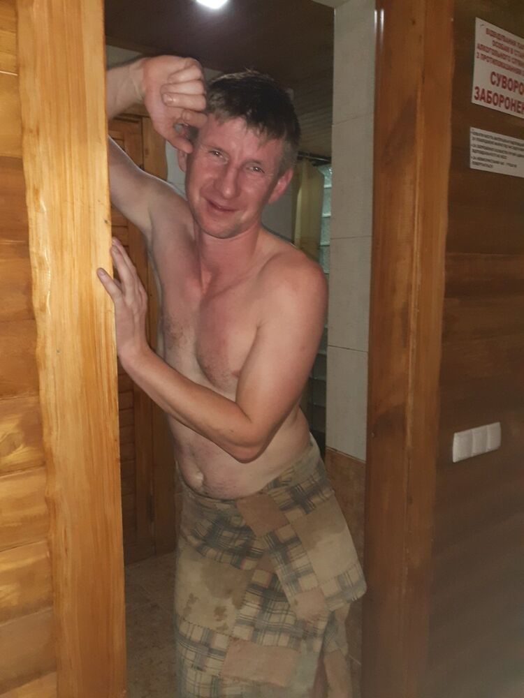  18425901  , 47 ,    